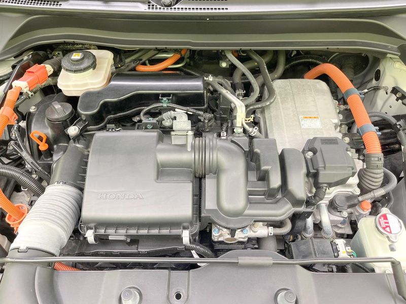 2022 Honda Vezel 6AA-RV5 (UW-6a754e8fd96e2)[4]