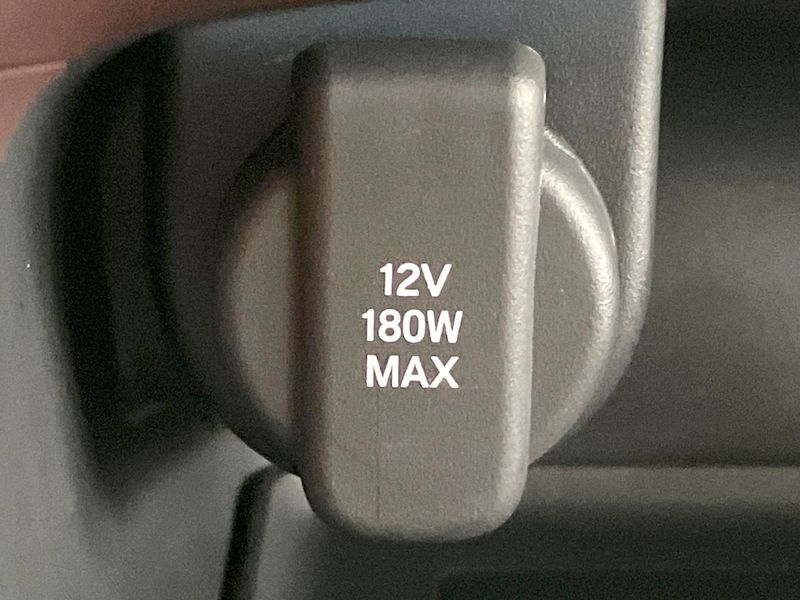 2023 Honda Vezel 6AA-RV5 (UW-6a754e9332814)[15]