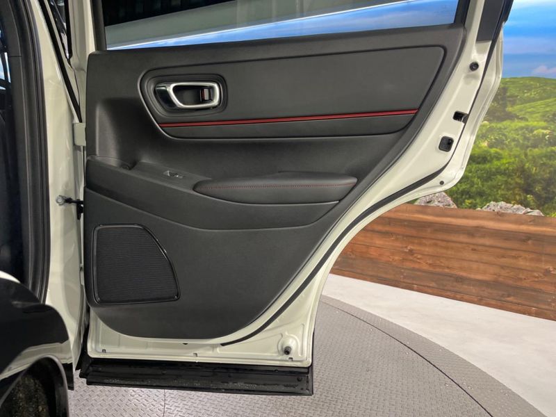 2025 Honda Vezel 6AA-RV5 (UW-6a754e976451b)[23]