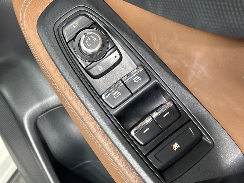 2019 Subaru Forester 5AA-SKE (UW-6a754eb199079)[22]