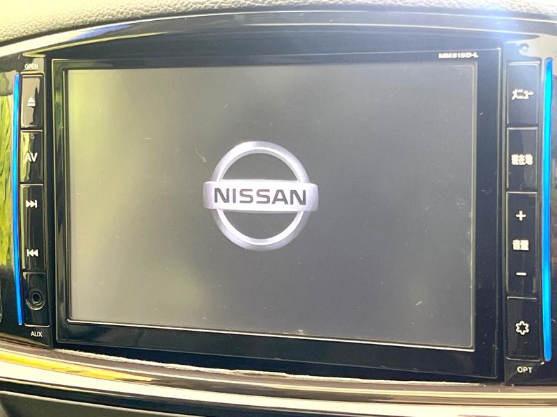 2015 Nissan Elgrand DBA-TE52 (UW-6a754ebf08dcf)[25]