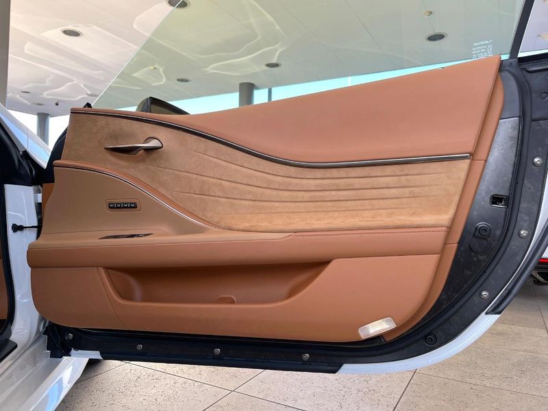 2023 Lexus LC 5BA-URZ100 (UW-6a754ed527c1e)[29]