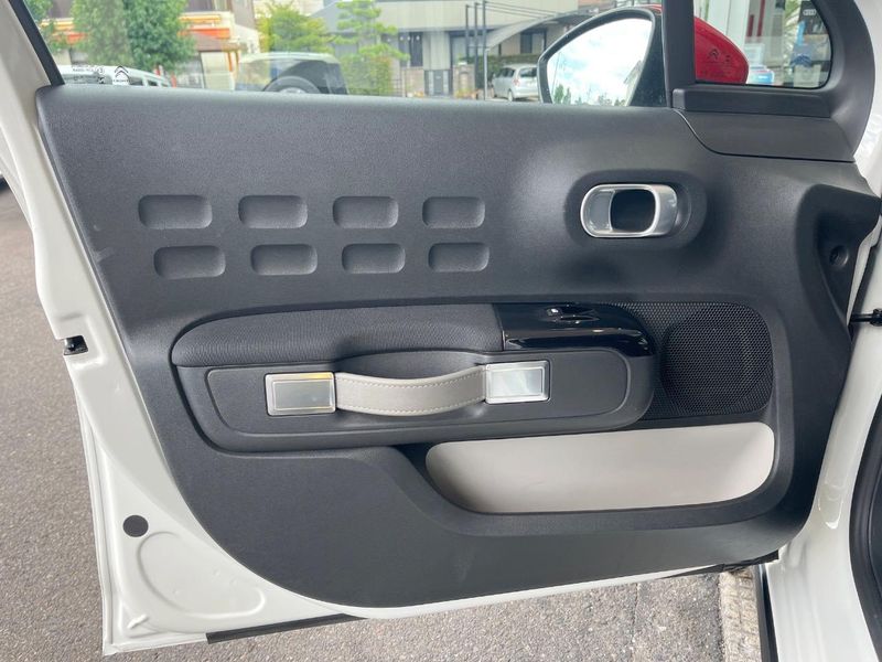2017 Citroen C3 ABA-B6HN01 (UW-6a754edc9428b)[19]