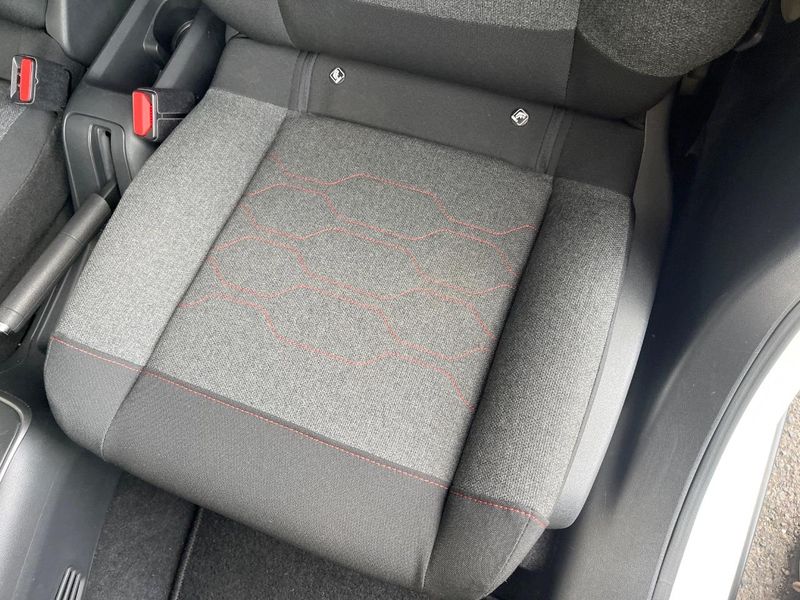 2017 Citroen C3 ABA-B6HN01 (UW-6a754edc9428b)[20]