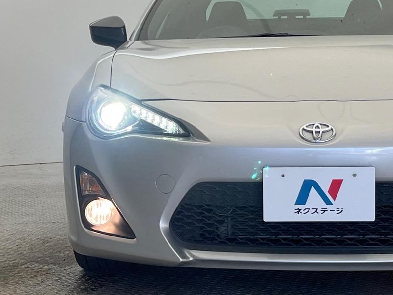 2012 Toyota 86 DBA-ZN6 (UW-6a754f16503ef)[16]