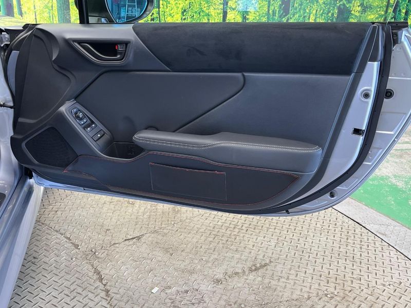 2022 Toyota GR86 3BA-ZN8 (UW-6a754f19c7f29)[28]