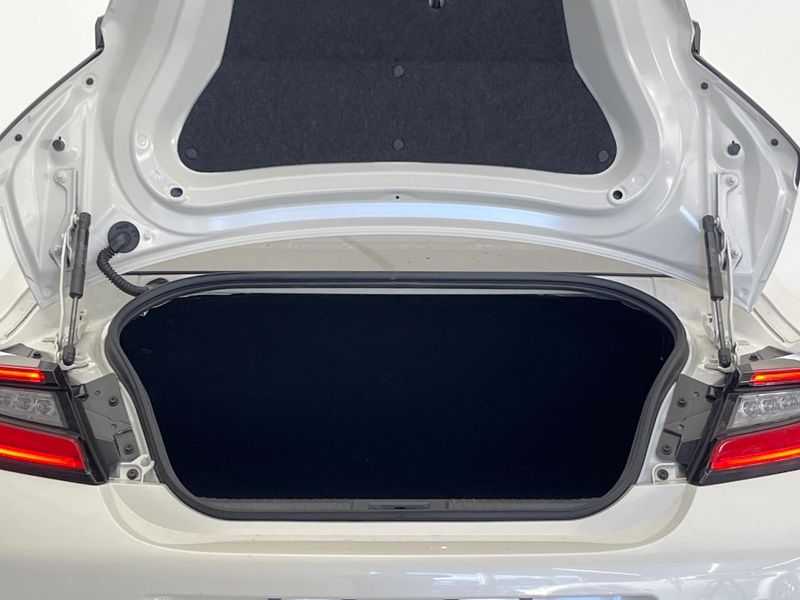 2022 Toyota GR86 3BA-ZN8 (UW-6a754f1a0000e)[24]