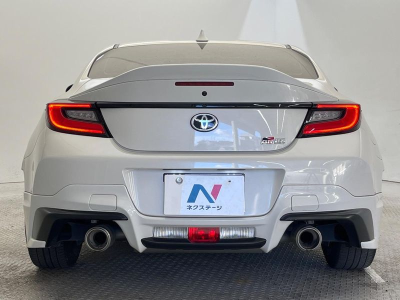 2022 Toyota GR86 3BA-ZN8 (UW-6a754f1a0000e)[25]