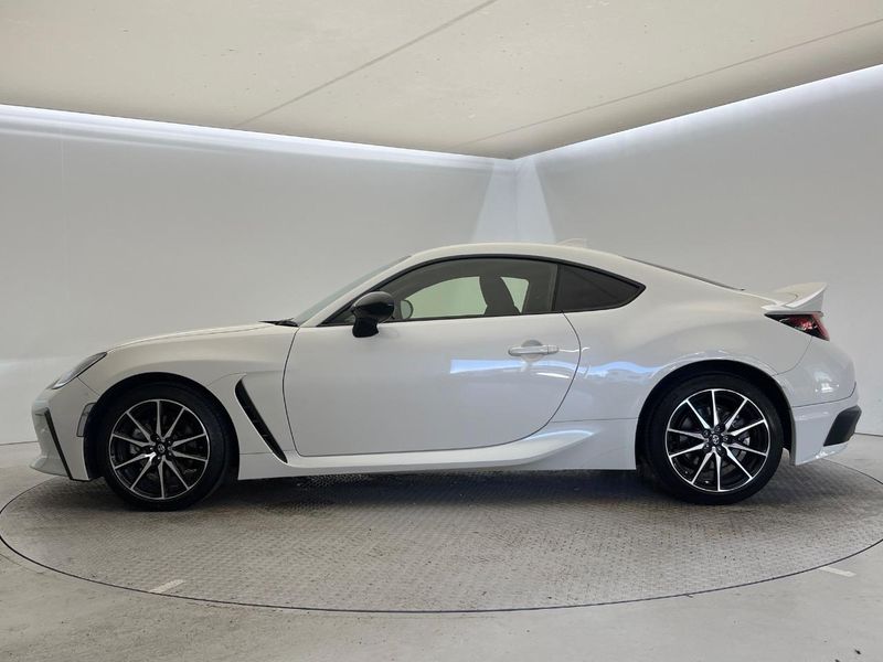 2022 Toyota GR86 3BA-ZN8 (UW-6a754f1a0000e)[17]