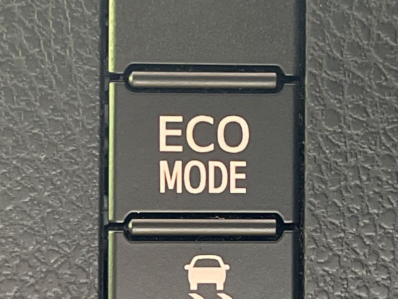 2019 Toyota Voxy DBA-ZRR80W (UW-6a754f2ab9ee9)[20]