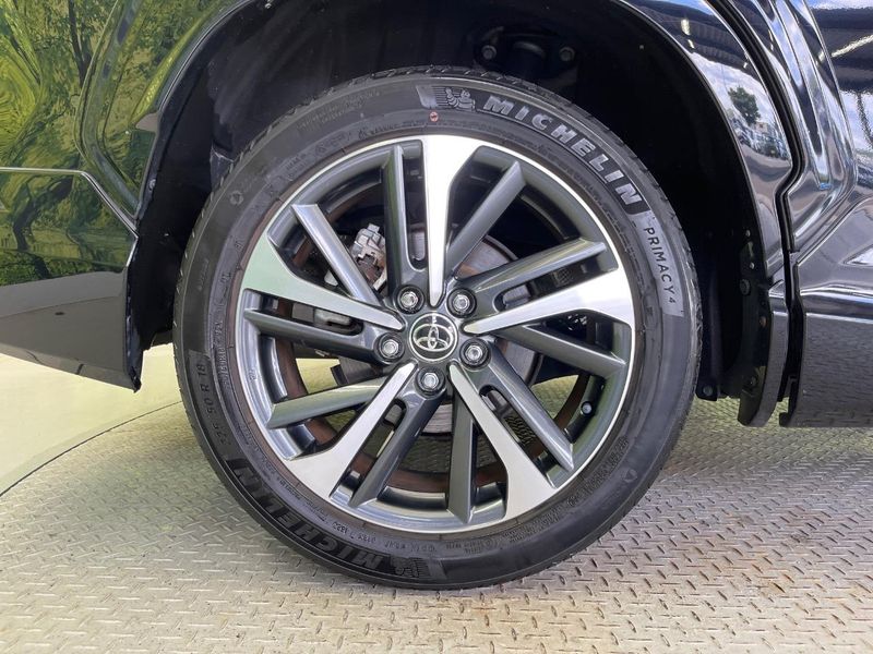 2023 Toyota Corolla Cross 6AA-ZVG11 (UW-6a754f3777d45)[21]