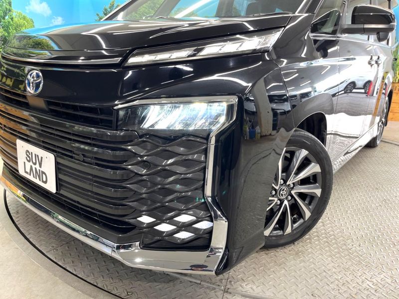 2023 Toyota Voxy 6AA-ZWR90W (UW-6a754f674a48d)[23]