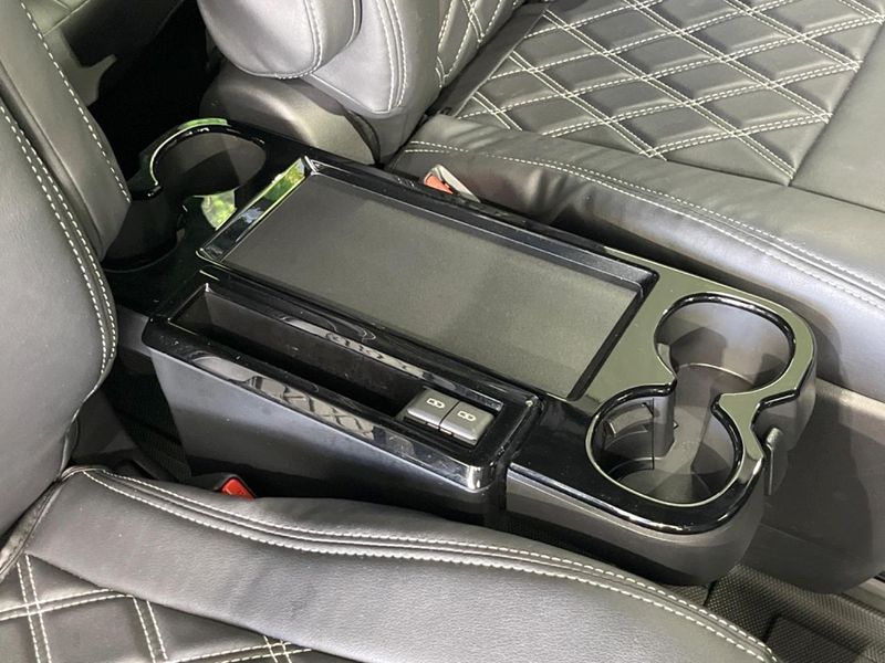 2023 Toyota Noah 6AA-ZWR90W (UW-6a754f694a892)[23]