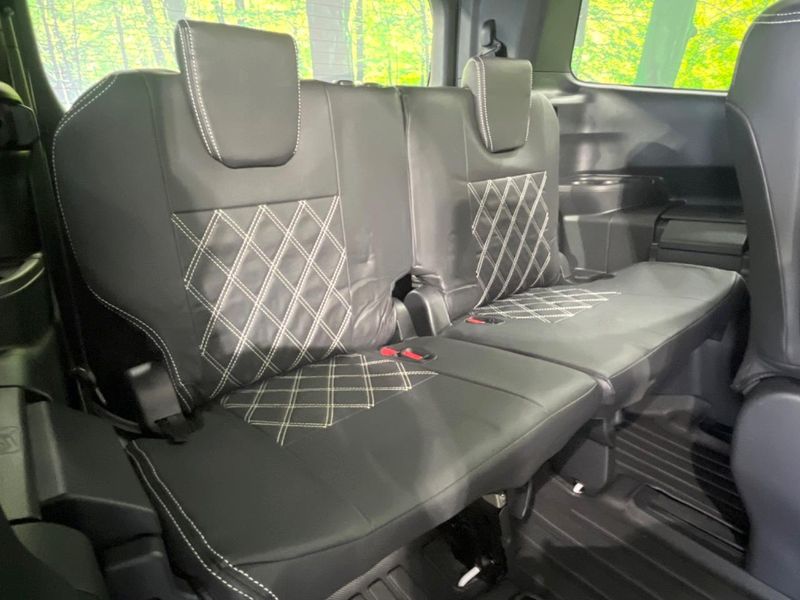 2023 Toyota Noah 6AA-ZWR90W (UW-6a754f694a892)[21]