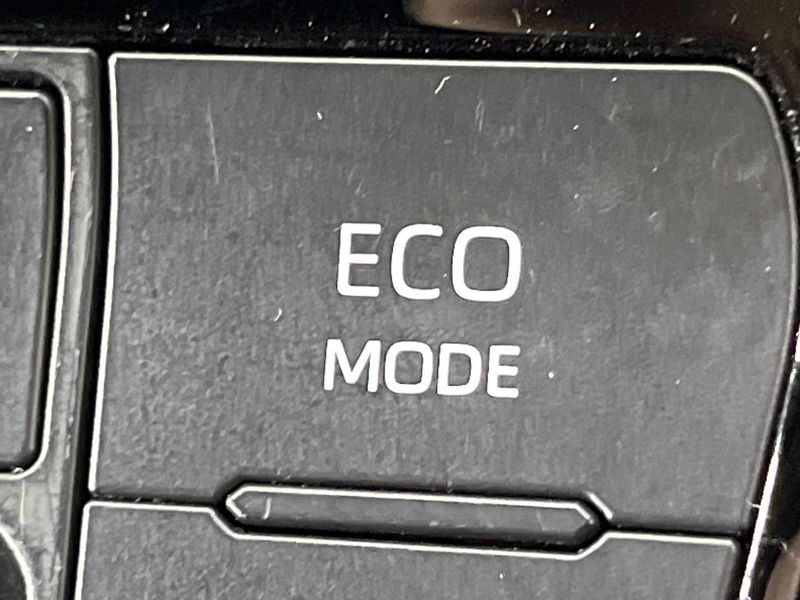 2025 Toyota Alphard Hybrid 6AA-AAHH40W (UW-6a769c9fd6844)[26]