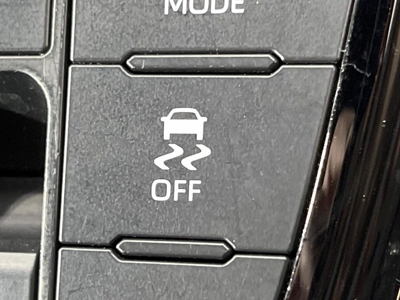 2025 Toyota Alphard Hybrid 6AA-AAHH40W (UW-6a769c9fd6844)[27]