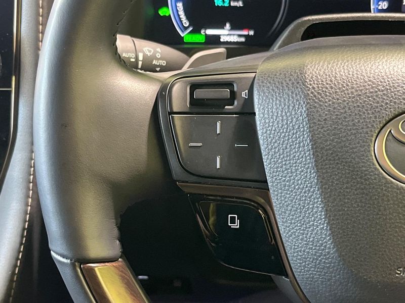 2025 Toyota Vellfire Hybrid 6AA-AAHH40W (UW-6a769ca28faf0)[14]