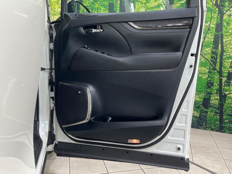 2018 Toyota Alphard DBA-AGH30W (UW-6a769cb560593)[27]