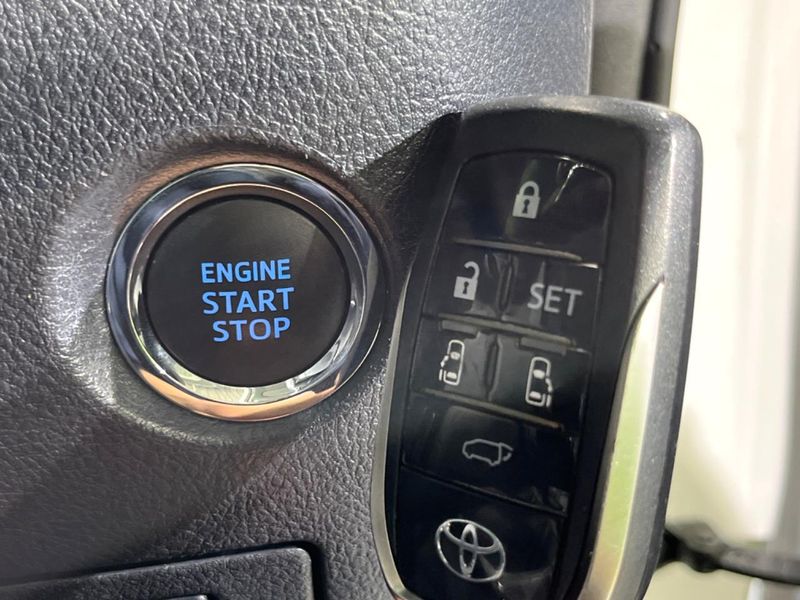 2020 Toyota Alphard 3BA-AGH30W (UW-6a769cc1be86c)[18]