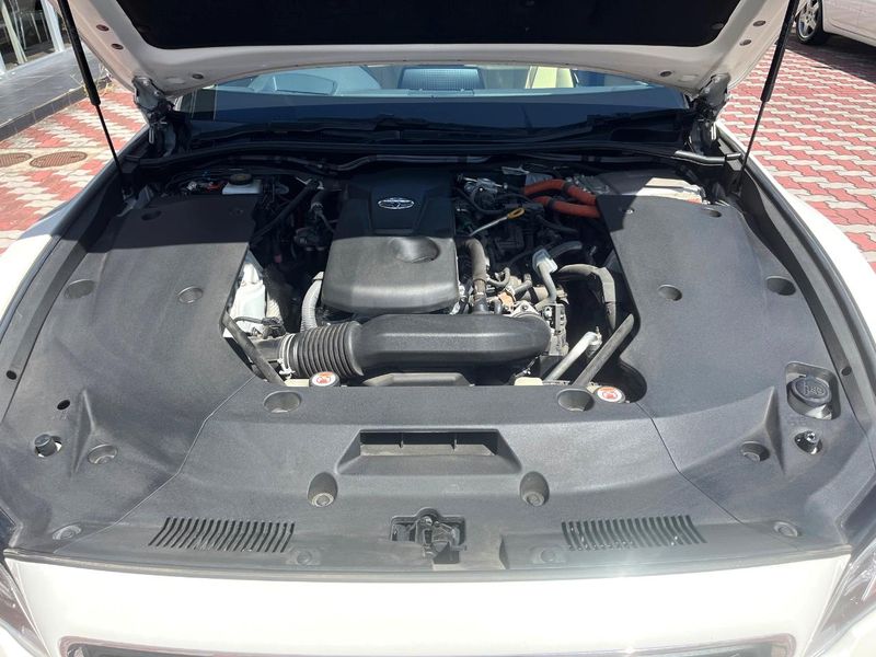 2018 Toyota Crown Hybrid 6AA-AZSH20 (UW-6a769cff1fc0d)[21]