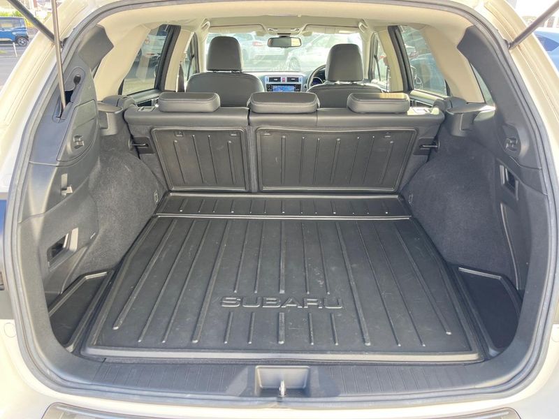 2016 Subaru Legacy Outback DBA-BS9 (UW-6a769d484a9a6)[22]