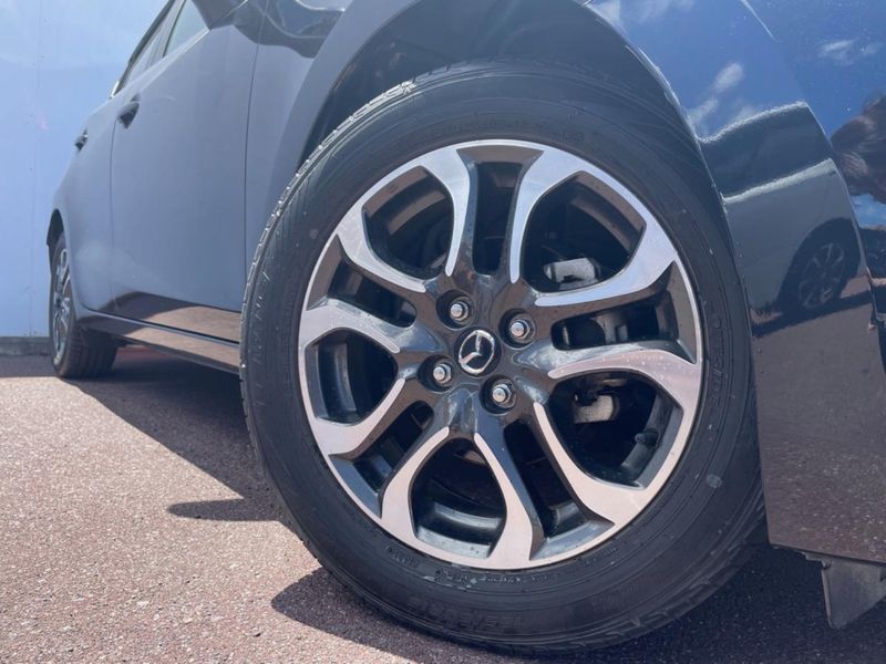 2016 Mazda Demio LDA-DJ5FS (UW-6a769d6012ebe)[6]
