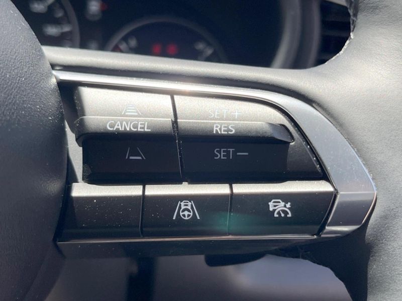 2023 Mazda CX-30 5AA-DMEJ3R (UW-6a769d66d8b94)[28]