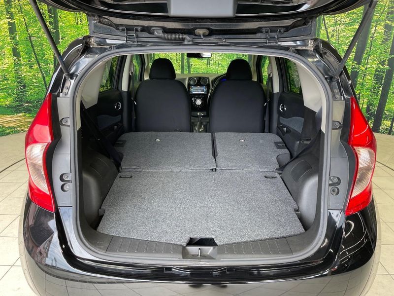 2013 Nissan Note DBA-E12 (UW-6a769d6d1a68a)[18]