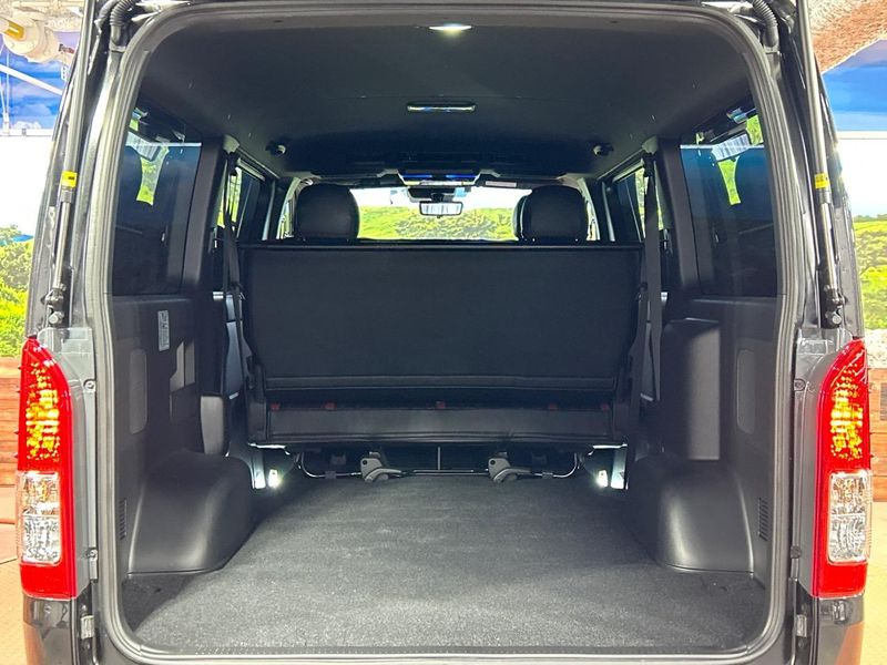 2025 Toyota Hiace Van 3DF-GDH201V (UW-6a769d90cf95d)[28]