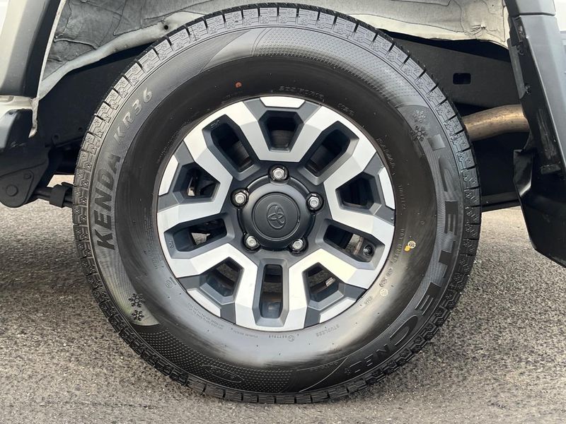 2025 Toyota Land Cruiser 70 3DA-GDJ76W (UW-6a769d99b88c4)[13]