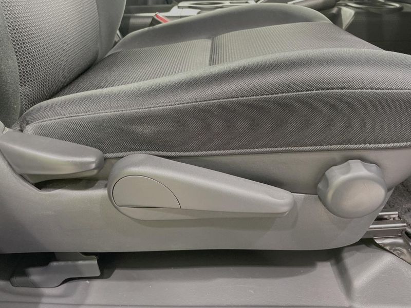 2014 Toyota FJ CRUISER CBA-GSJ15W (UW-6a769dc0a985f)[12]