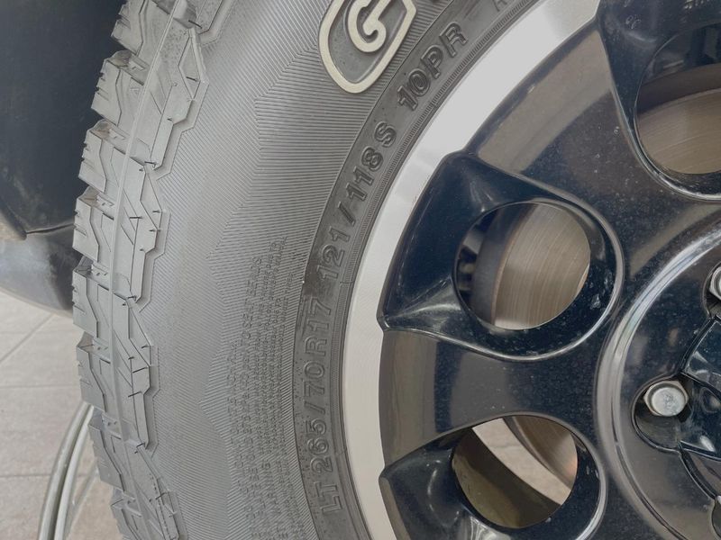 2014 Toyota FJ CRUISER CBA-GSJ15W (UW-6a769dc0a985f)[8]