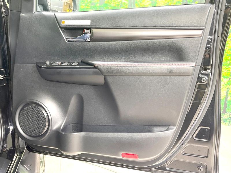 2022 Toyota Hilux 3DF-GUN125 (UW-6a769dcfe91fa)[26]