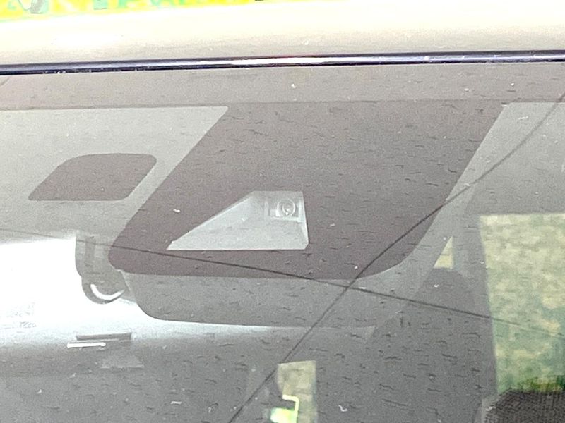 2022 Toyota Hilux 3DF-GUN125 (UW-6a769dcfe91fa)[13]