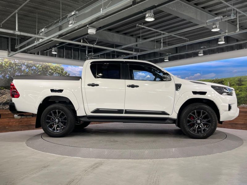 2023 Toyota Hilux 3DF-GUN125 (UW-6a769dd05bbb9)[8]