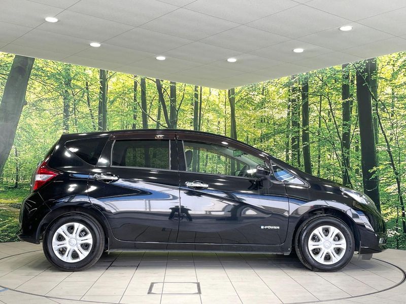 2017 Nissan Note DAA-HE12 (UW-6a769de0bb850)[21]