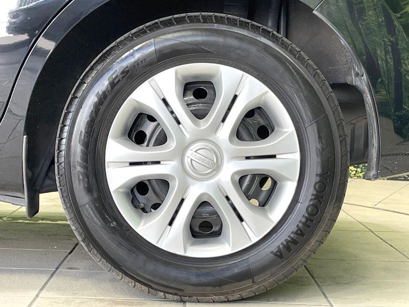 2017 Nissan Note DAA-HE12 (UW-6a769de0bb850)[11]