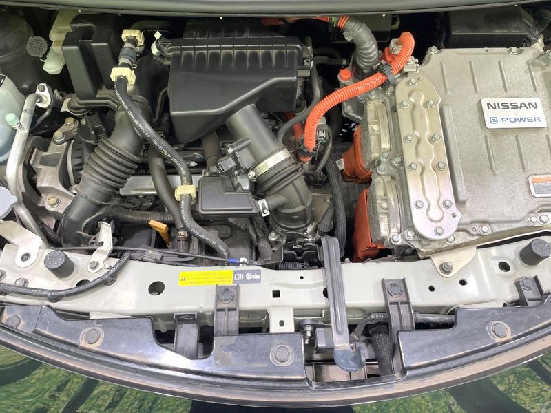 2017 Nissan Note DAA-HE12 (UW-6a769de0bb850)[4]