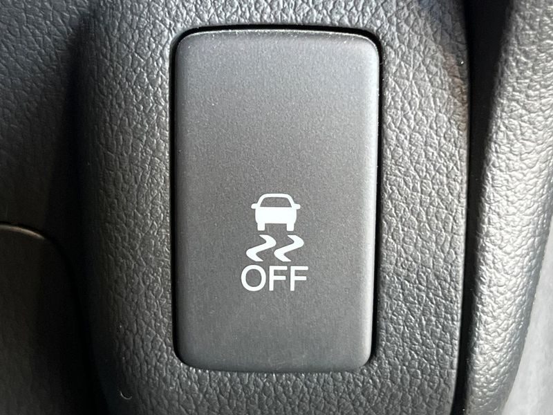 2014 Honda N-BOX CUSTOM DBA-JF1 (UW-6a769e219a907)[25]