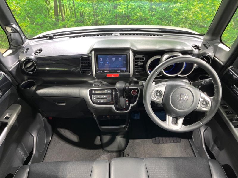 2016 Honda N-BOX CUSTOM DBA-JF1 (UW-6a769e240e2c9)[27]
