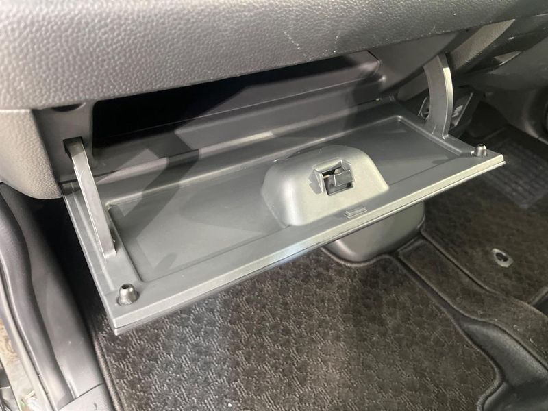 2023 Honda N-BOX CUSTOM 6BA-JF3 (UW-6a769e43a80d4)[5]