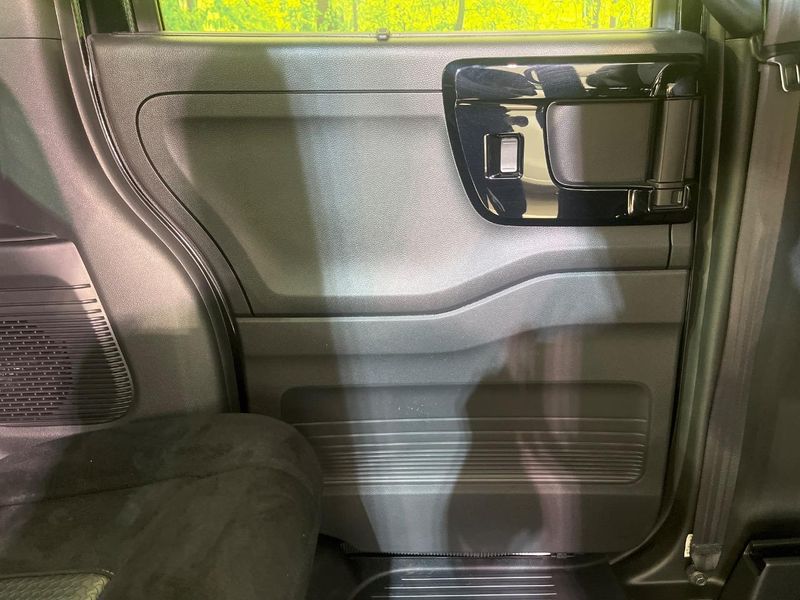 2023 Honda N-BOX CUSTOM 6BA-JF3 (UW-6a769e43a80d4)[7]