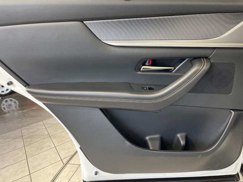 2024 Mazda CX-80 3CA-KL3R3P (UW-6a769e8bc22d5)[29]