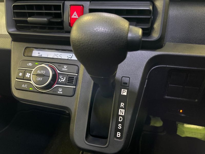 2021 Daihatsu Tanto 6BA-LA650S (UW-6a769ebebf827)[9]