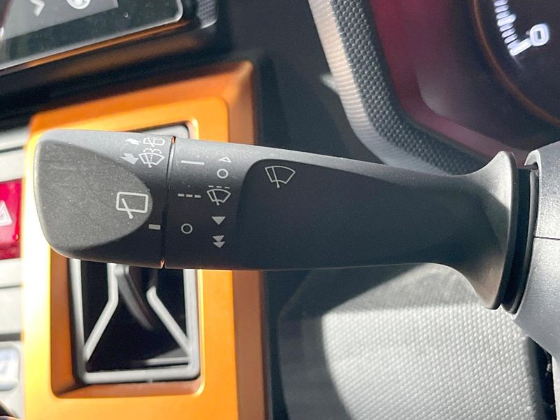 2020 Daihatsu Taft 5BA-LA900S (UW-6a769ede113e7)[23]