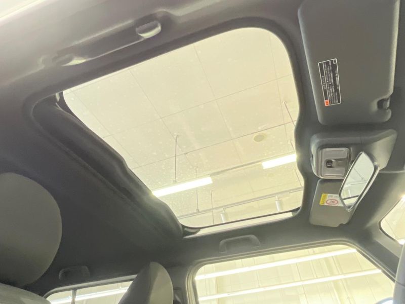 2025 Daihatsu Taft 5BA-LA900S (UW-6a769ee674438)[25]