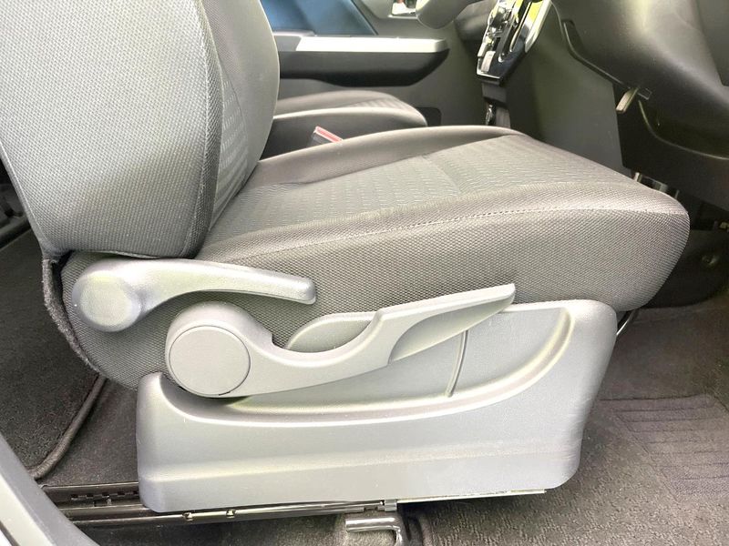2022 Toyota Roomy 5BA-M900A (UW-6a769ef752fc6)[19]