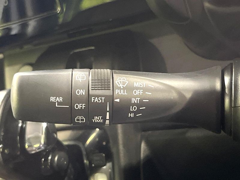 2025 Suzuki Spacia Custom 5AA-MK94S (UW-6a769f45b9eb2)[17]