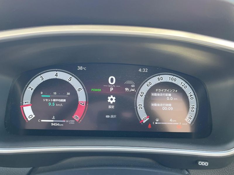 2025 Toyota Corolla Cross 4BA-MXGA10 (UW-6a769f80095ce)[25]