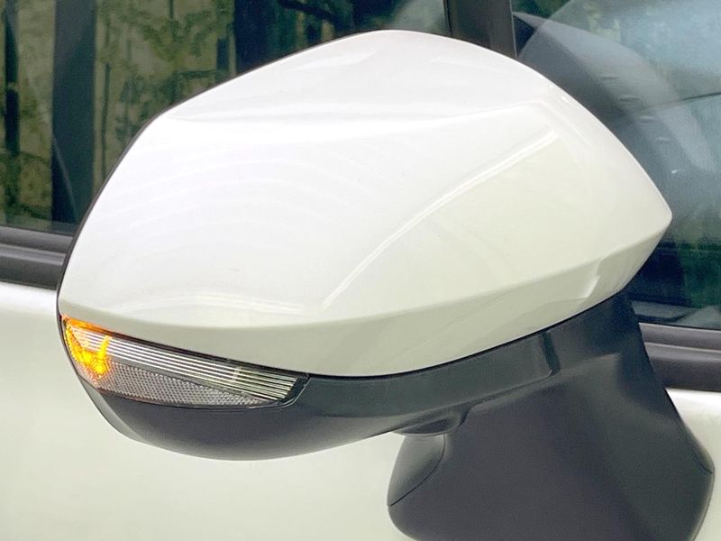 2025 Toyota Sienta 6AA-MXPL10G (UW-6a769fa2531a5)[15]